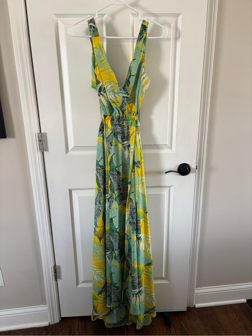 Tropical Leaf Print Deep V Maxi Dress in Yellow and Green